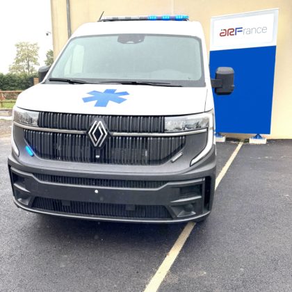Ambulance Renault MASTER  L2H2 AR.France