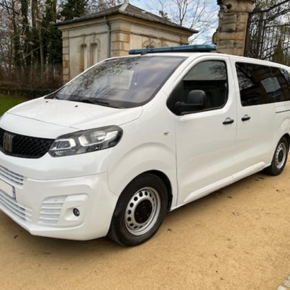 Ambulance FIAT Scudo Dauphins - L2h1- 145cv - Boite Auto- 97000kms - 11/2022 - Type A1