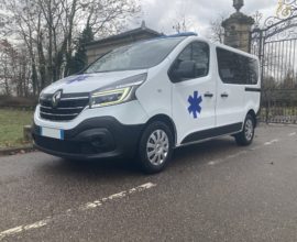 Ambulance RENAULT Trafic L1h1 170cv Boite Automatique de 2021 avec 138.000kms