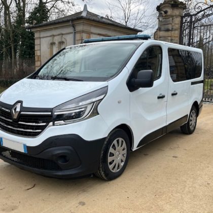 Ambulance RENAULT Trafic L1H1-170cv -de 12/2020 -Boite Automatique