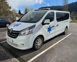 Ambulance RENAULT Trafic L2h1 145cv de 2022 ( avec Kit Fauteuil)